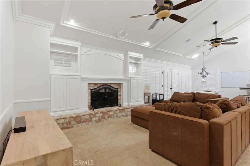 2512 Moffitt Way Bakersfield, CA 93309