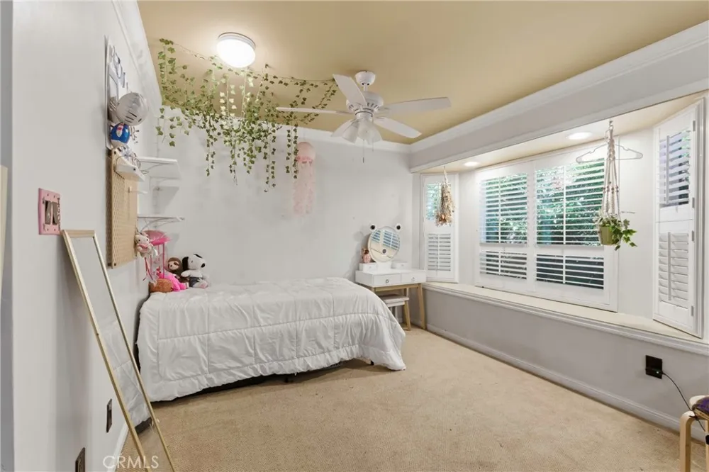 2512 Moffitt Way Bakersfield, CA 93309