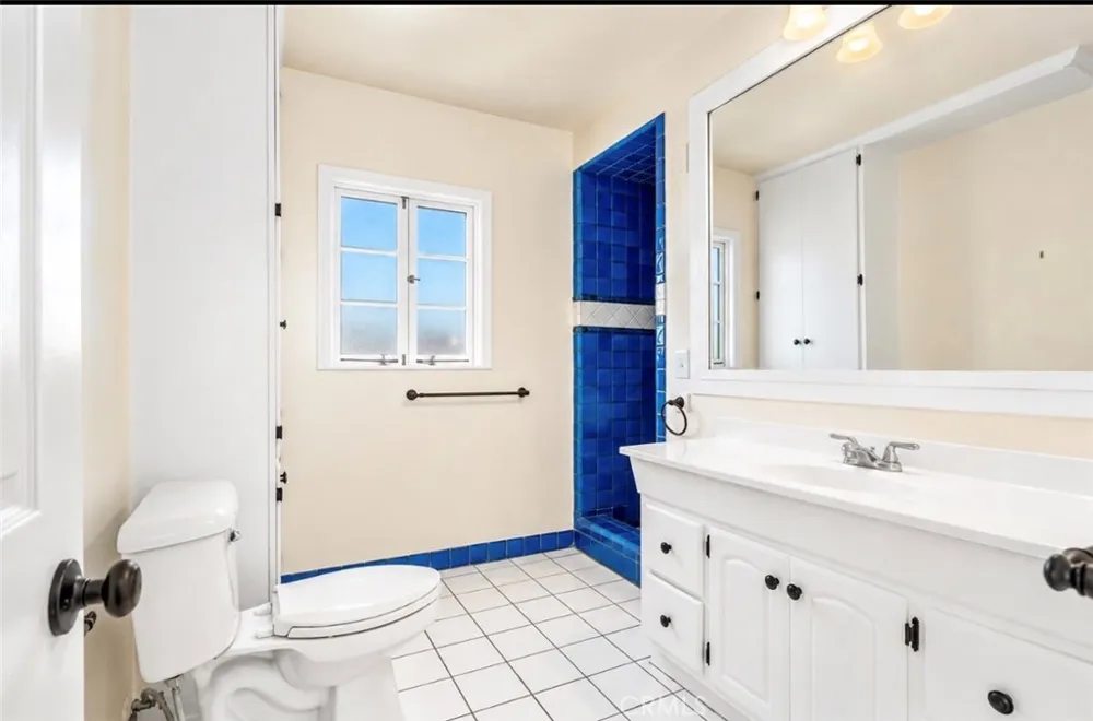 976 S Coast Highway #A Laguna Beach, CA 92651