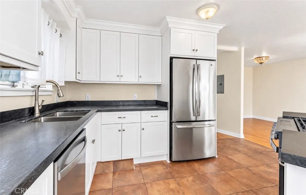 976 S Coast Highway #A Laguna Beach, CA 92651