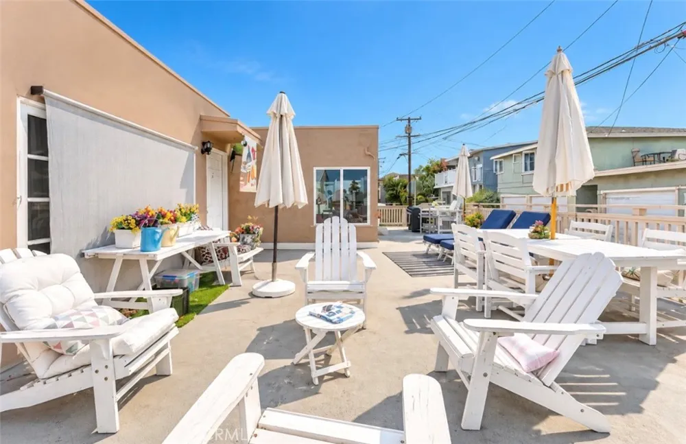 976 S Coast Highway #A Laguna Beach, CA 92651