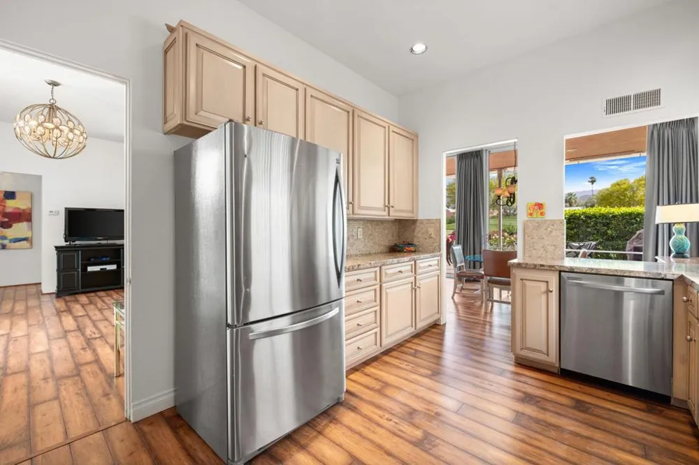 47115 El Menara Circle Palm Desert, CA 92260