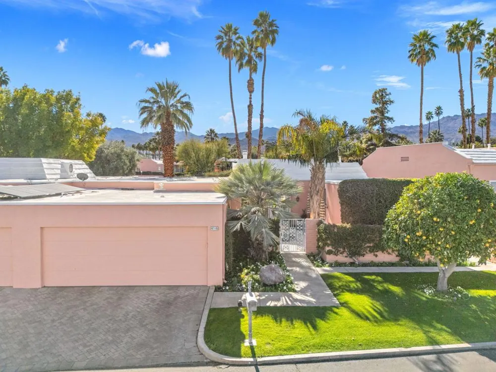 47115 El Menara Circle Palm Desert, CA 92260