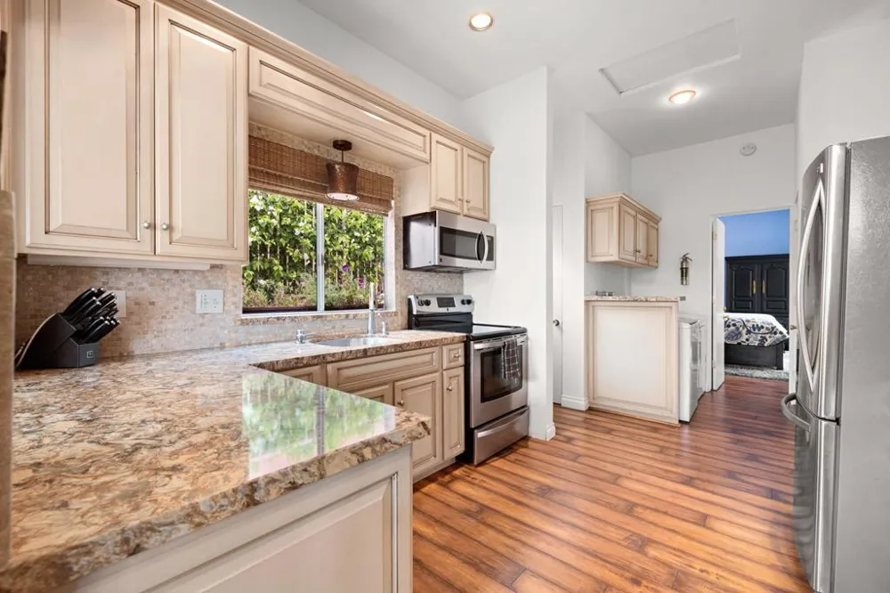 47115 El Menara Circle Palm Desert, CA 92260