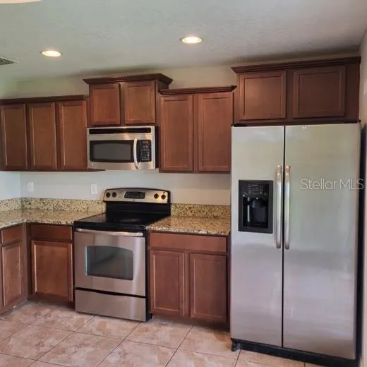 10016 NEWMINSTER LOOP Ruskin, FL 33573