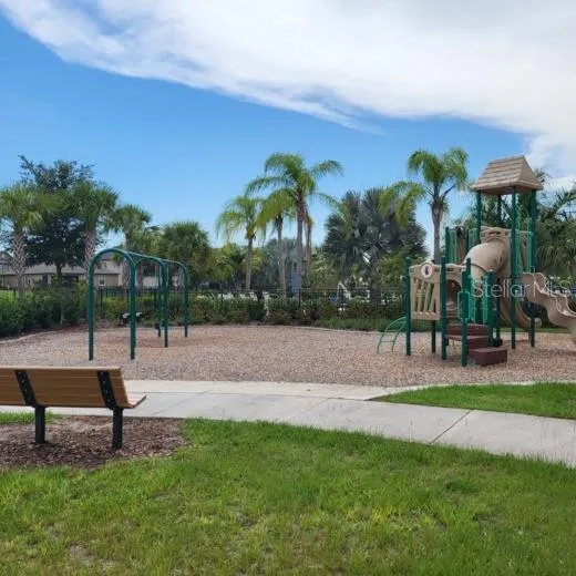 10016 NEWMINSTER LOOP Ruskin, FL 33573