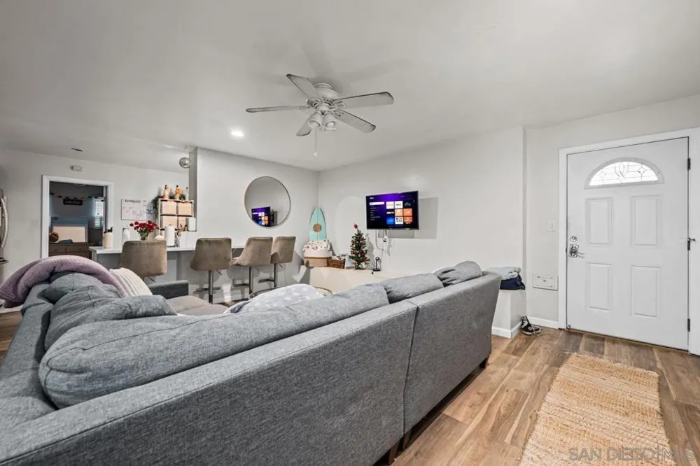 6239 Mary Lane Dr San Diego, CA 92115