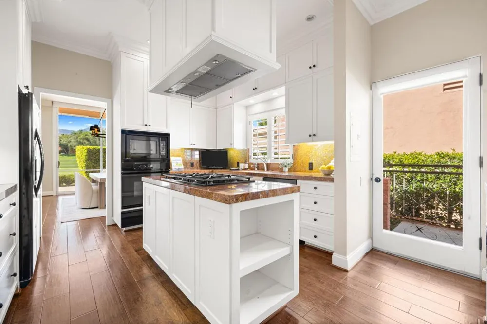 73587 El Hasson Circle Palm Desert, CA 92260