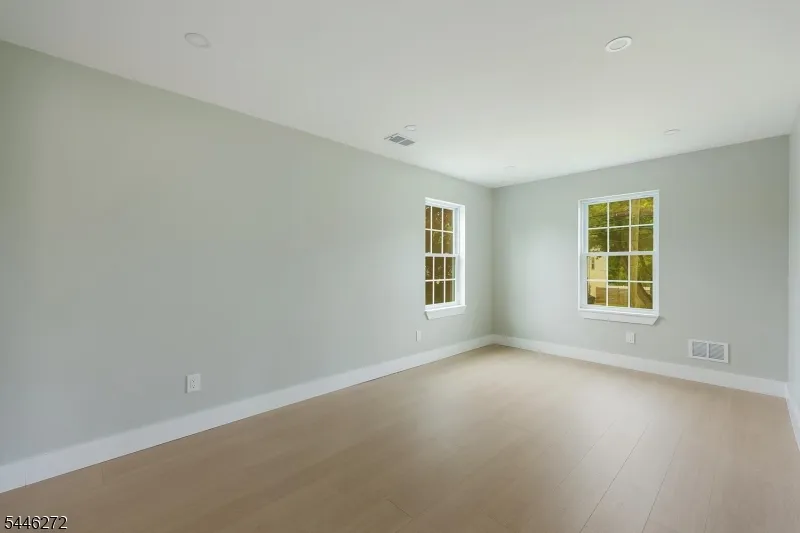 141 Lund Ave Edison, NJ 08820