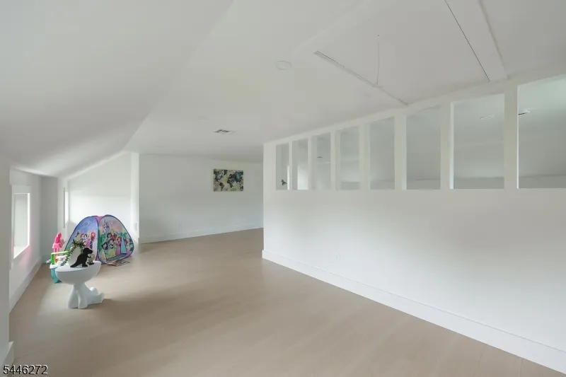 141 Lund Ave Edison, NJ 08820