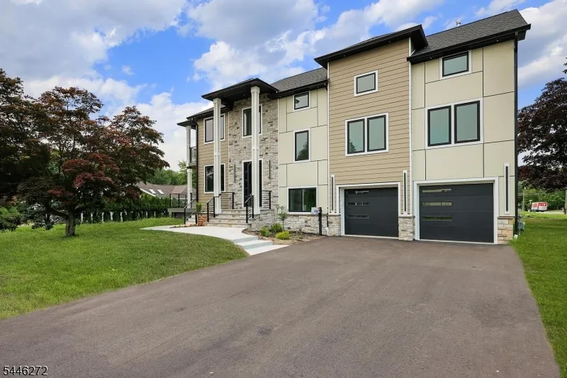 141 Lund Ave Edison, NJ 08820