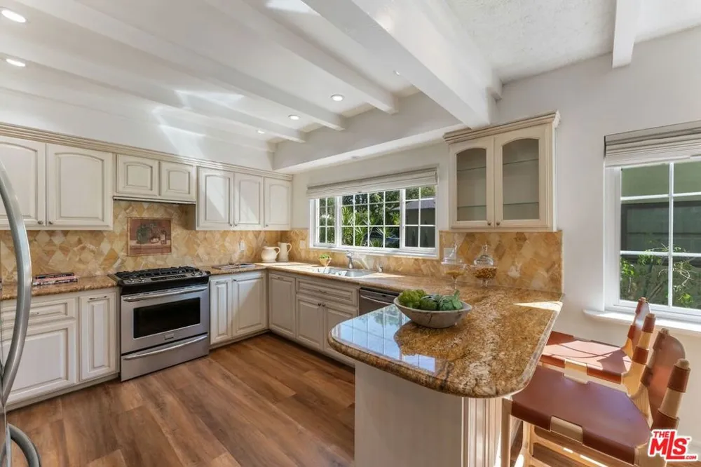 1115 Buena Vista Street South Pasadena, CA 91030