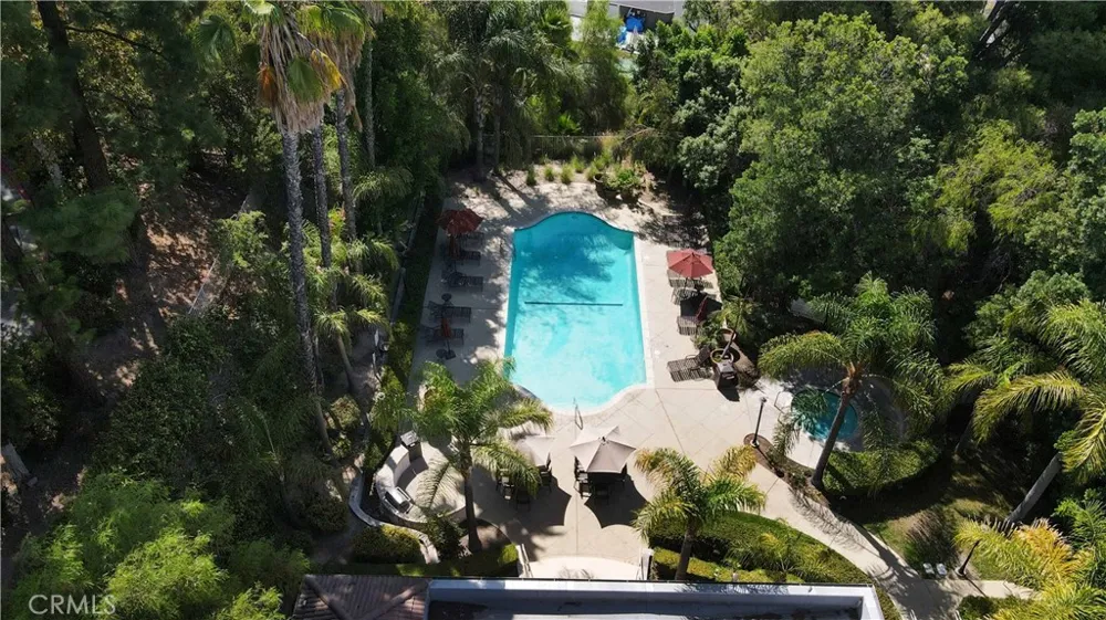 5220 Premiere Hills #222 Woodland Hills, CA 91364