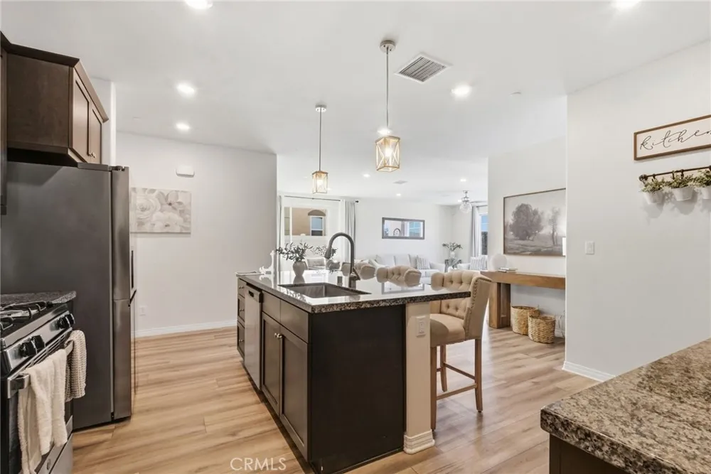 1919 Rodeo Hemet, CA 92545