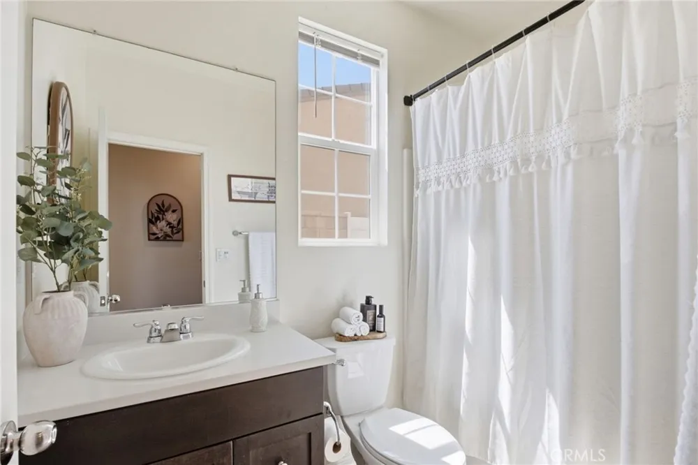 1919 Rodeo Hemet, CA 92545