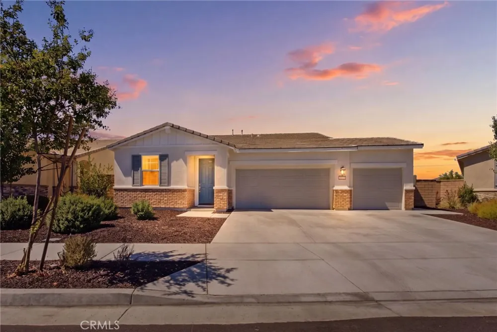 1919 Rodeo Hemet, CA 92545