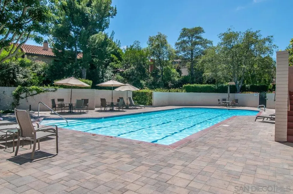 2815 Camininto Merion La Jolla, CA 92037