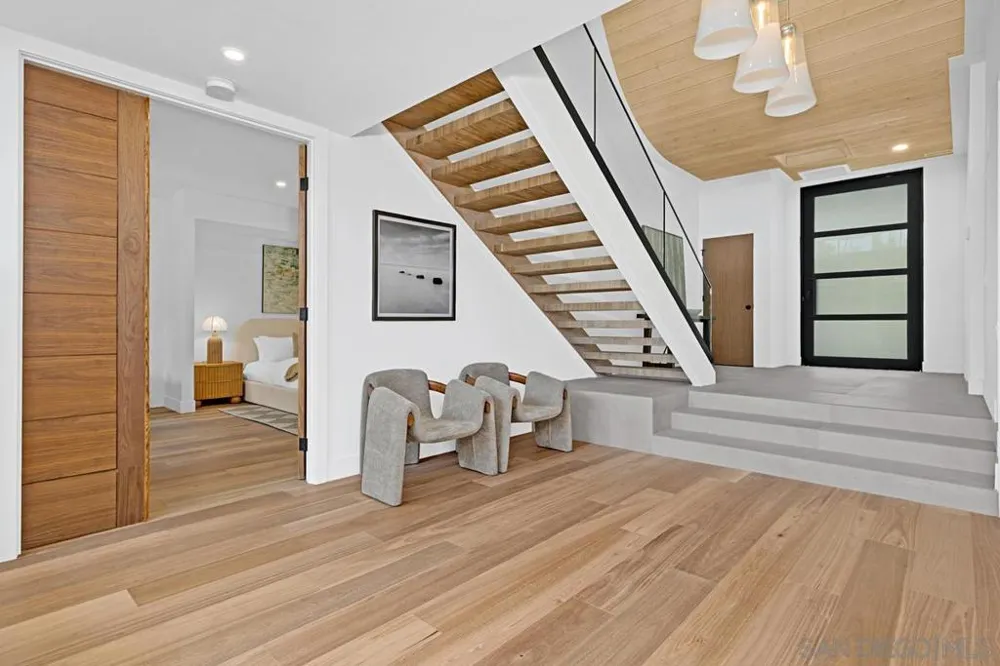 2815 Camininto Merion La Jolla, CA 92037