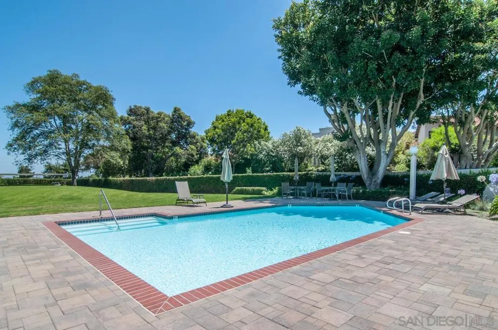 2815 Camininto Merion La Jolla, CA 92037