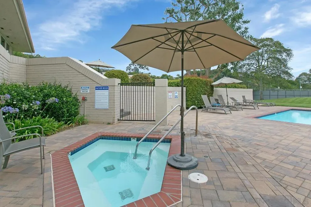 2815 Camininto Merion La Jolla, CA 92037