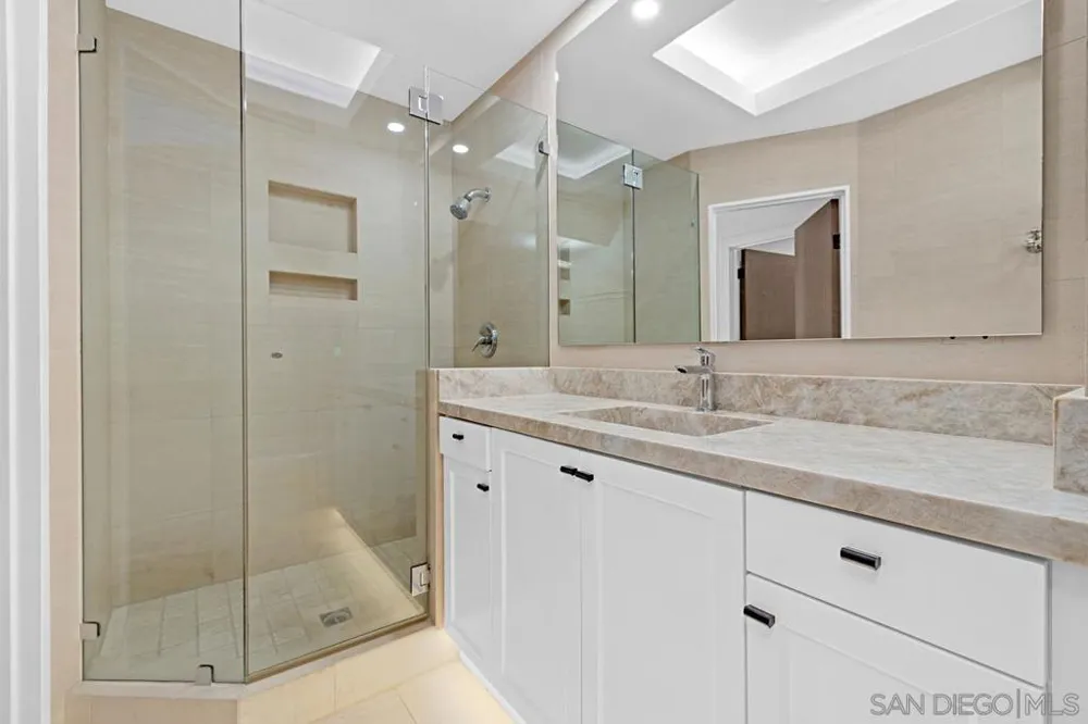 2815 Camininto Merion La Jolla, CA 92037