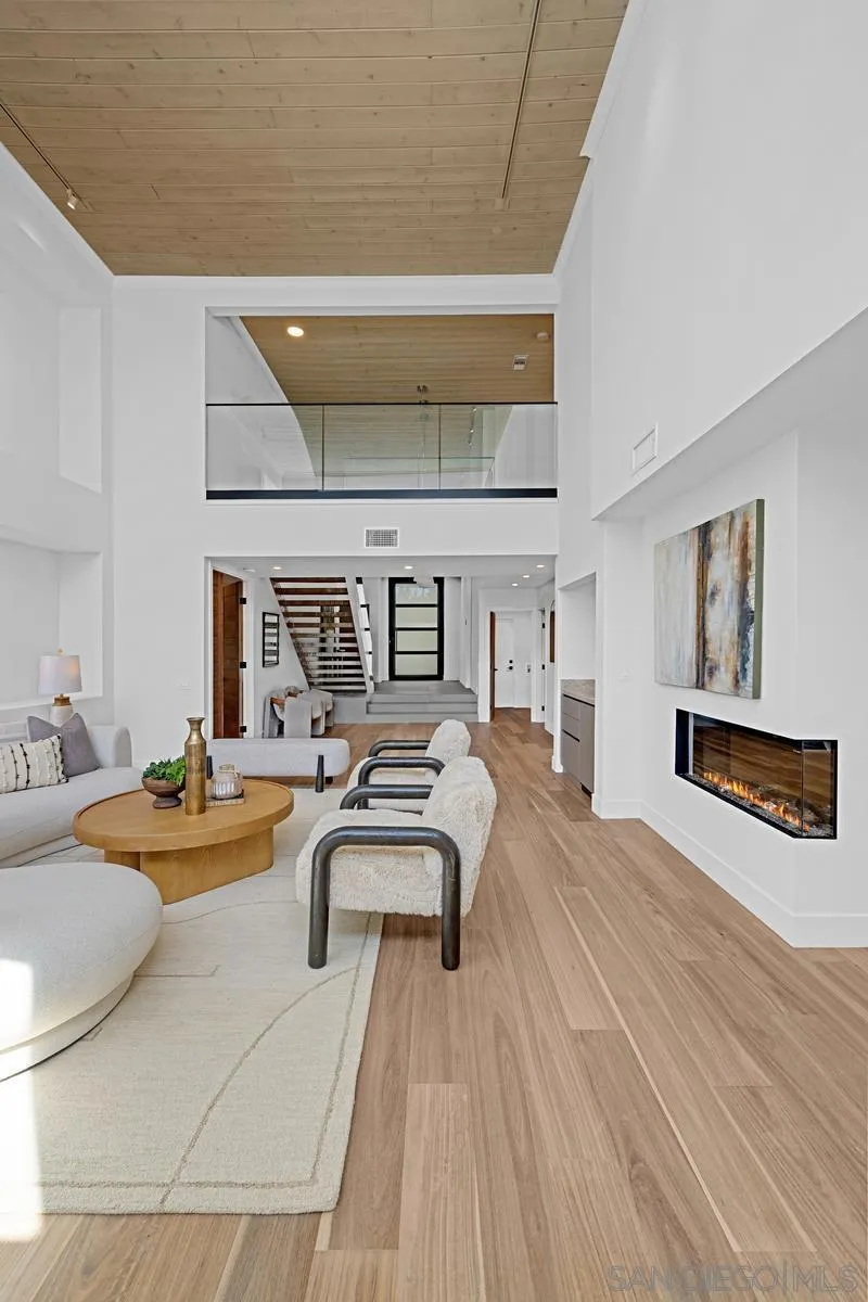 2815 Camininto Merion La Jolla, CA 92037
