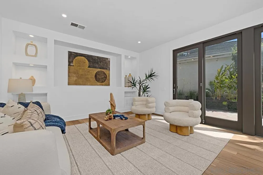 2815 Camininto Merion La Jolla, CA 92037