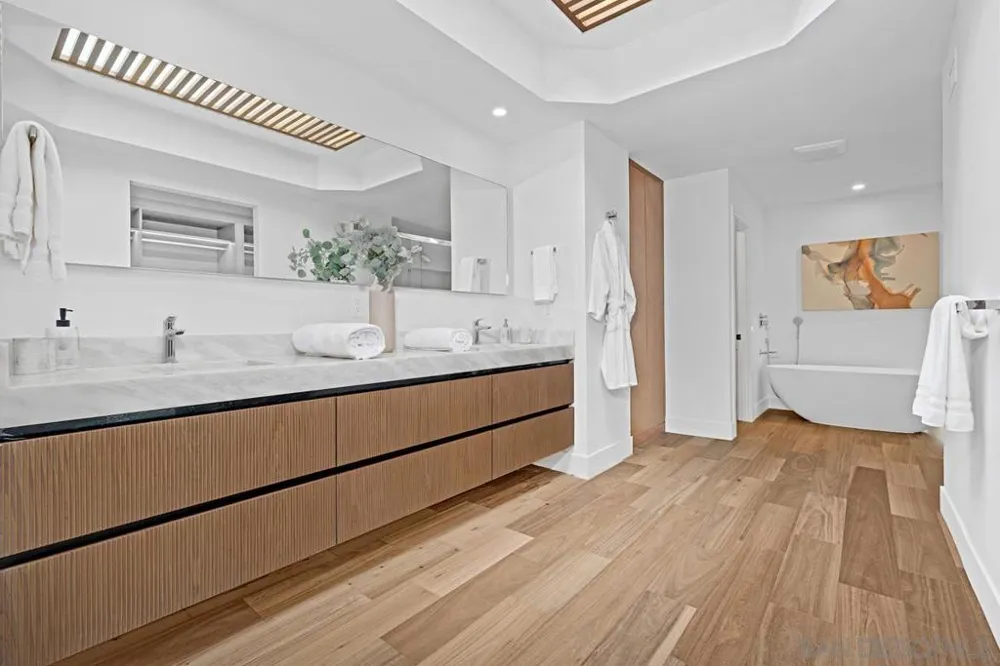 2815 Camininto Merion La Jolla, CA 92037