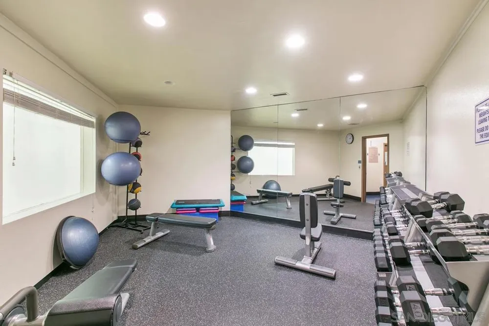 2815 Caminito Merion La Jolla, CA 92037