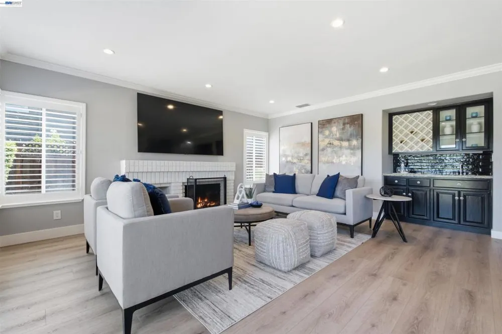 310 Sunset Dr Danville, CA 94506