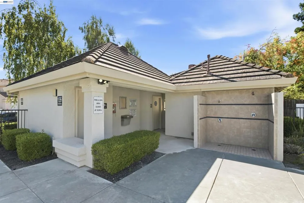 310 Sunset Dr Danville, CA 94506