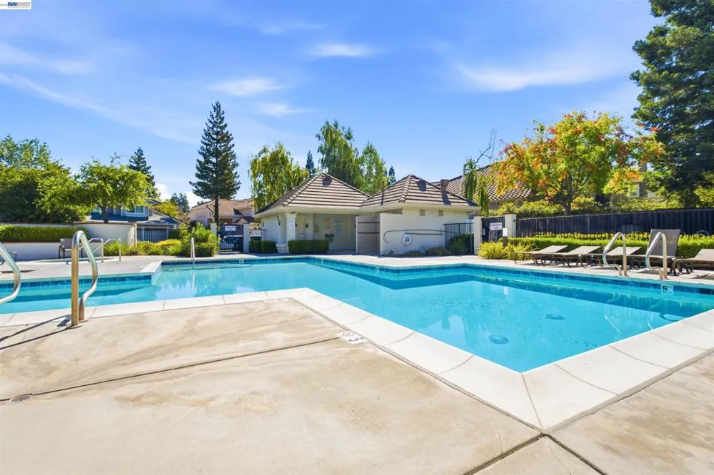 310 Sunset Dr Danville, CA 94506