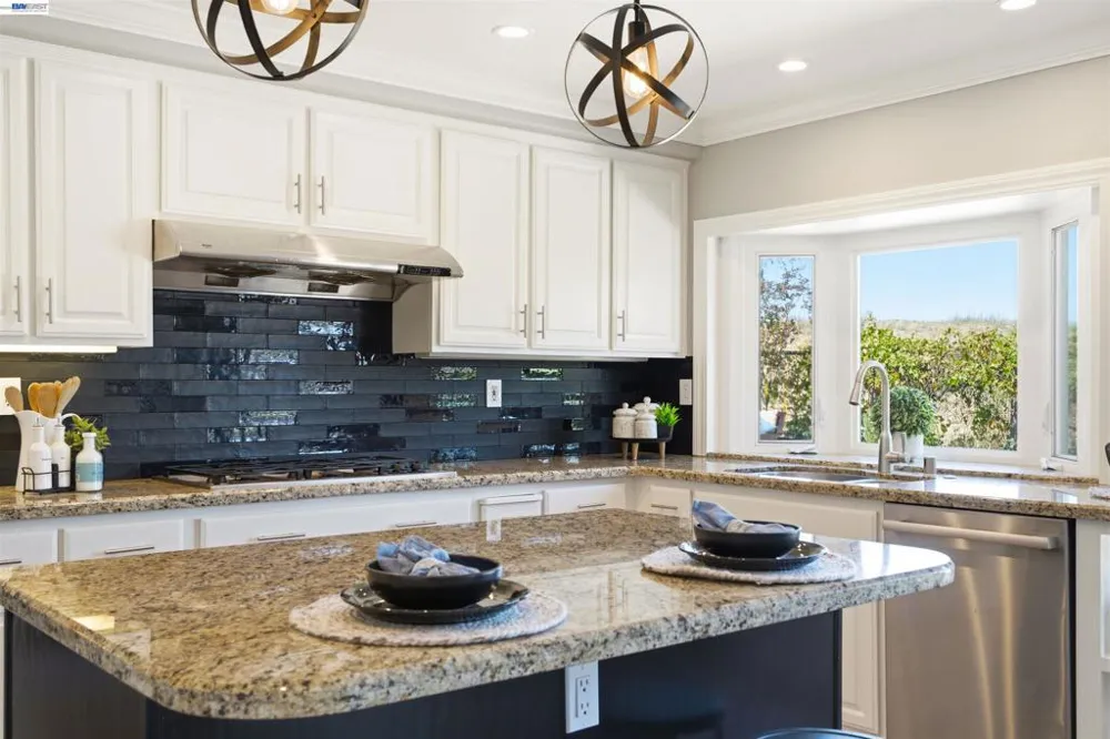 310 Sunset Dr Danville, CA 94506