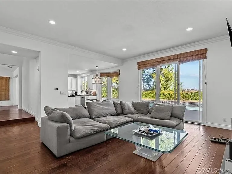 3450 Malaga Court Calabasas, CA 91302