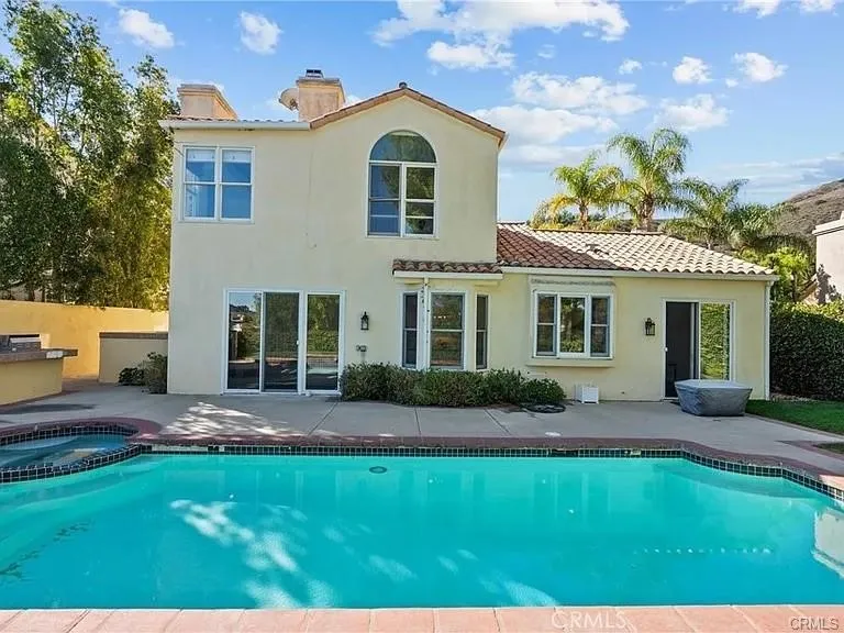 3450 Malaga Court Calabasas, CA 91302