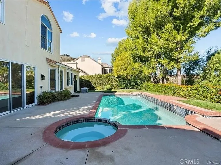 3450 Malaga Court Calabasas, CA 91302