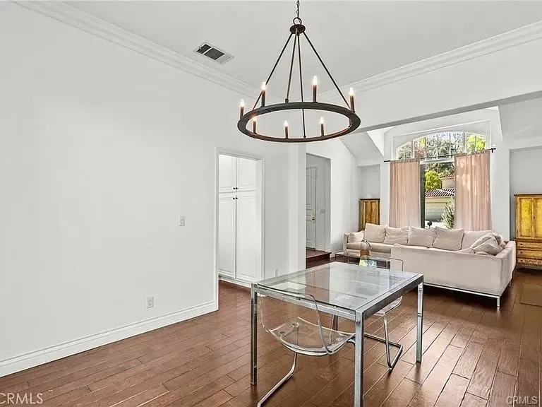 3450 Malaga Court Calabasas, CA 91302