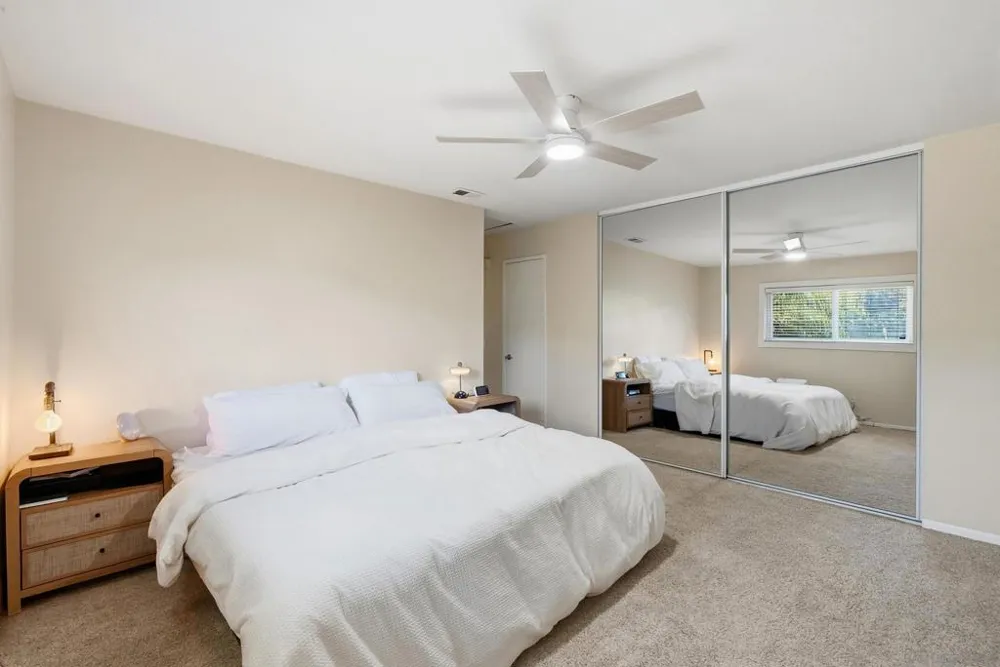 4866 Park Dr Carlsbad, CA 92008