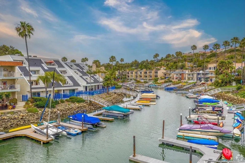 4866 Park Dr Carlsbad, CA 92008