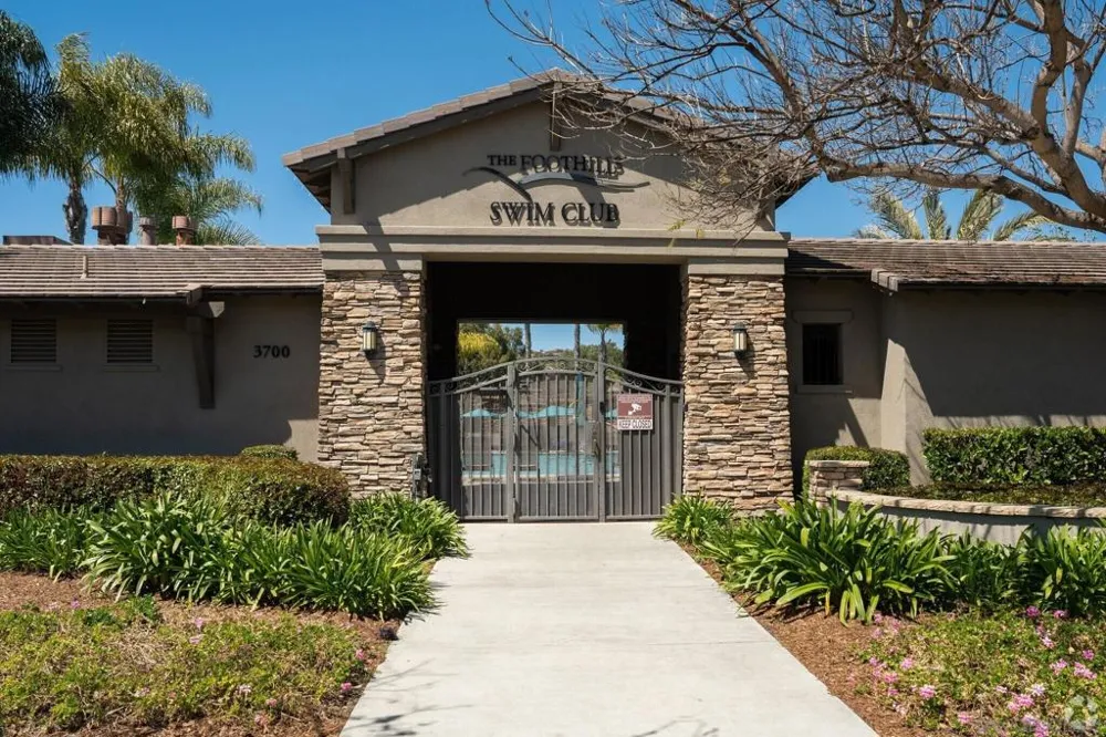 4866 Park Dr Carlsbad, CA 92008