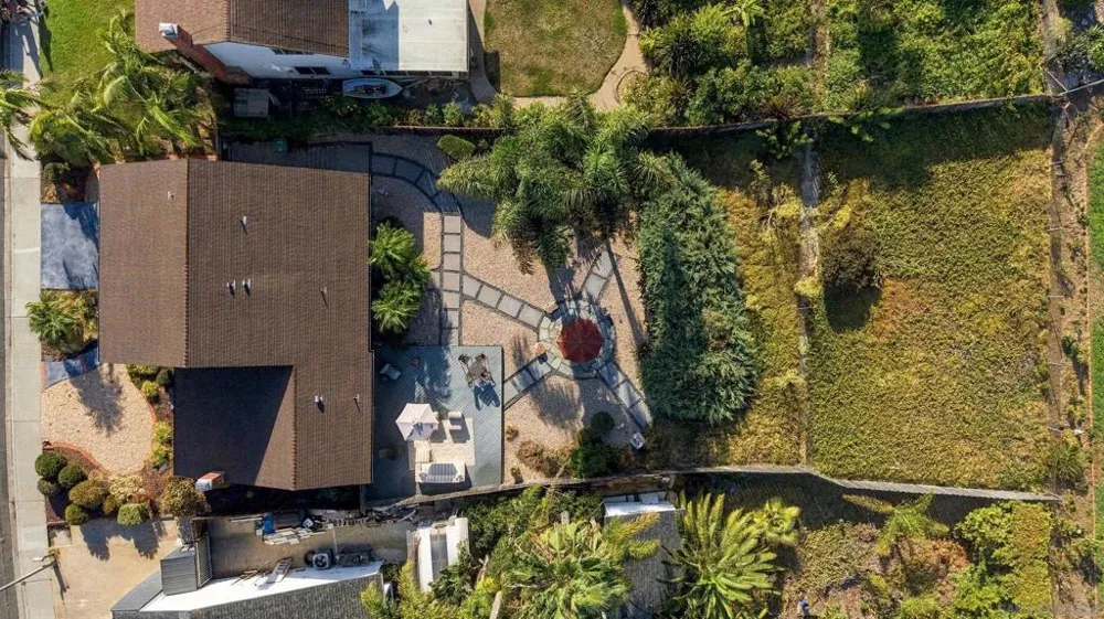 4866 Park Dr Carlsbad, CA 92008