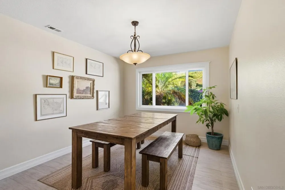 4866 Park Dr Carlsbad, CA 92008