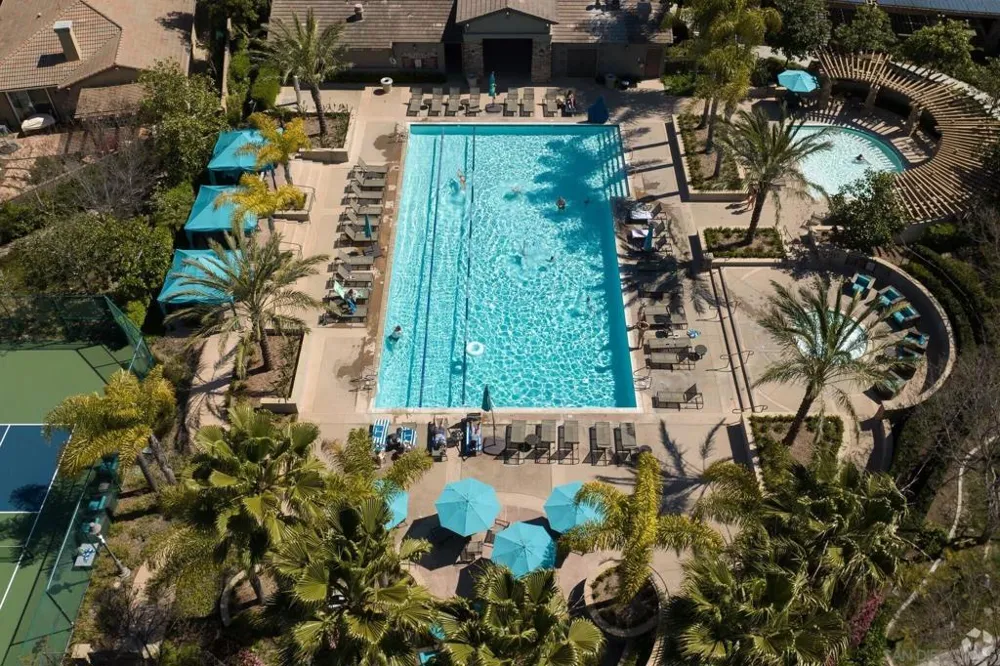 4866 Park Dr Carlsbad, CA 92008