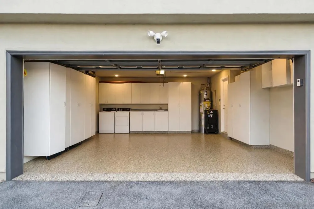 4866 Park Dr Carlsbad, CA 92008
