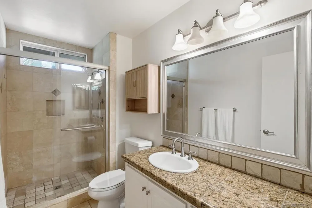 4866 Park Dr Carlsbad, CA 92008