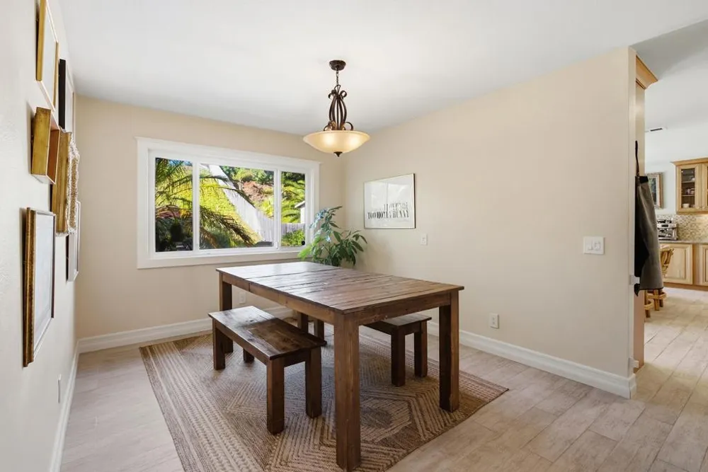 4866 Park Dr Carlsbad, CA 92008