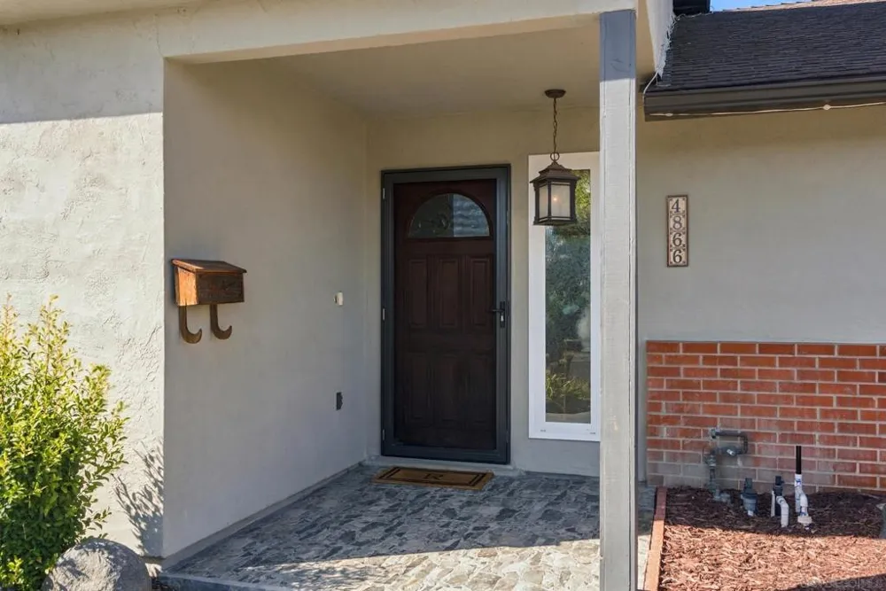 4866 Park Dr Carlsbad, CA 92008