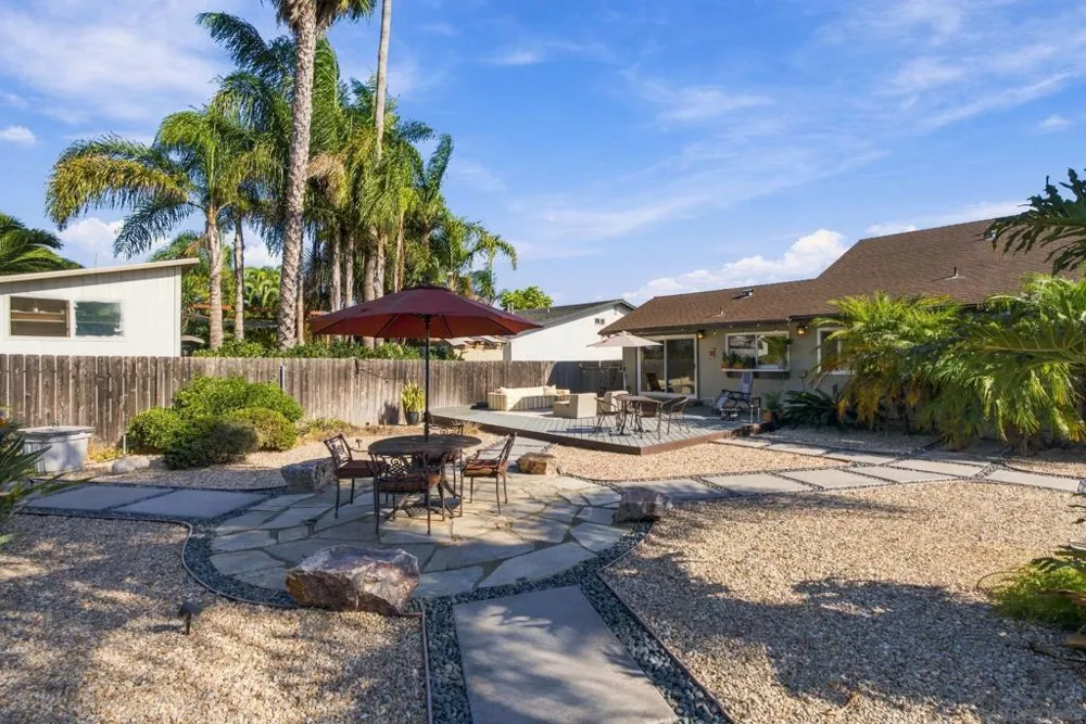 4866 Park Dr Carlsbad, CA 92008