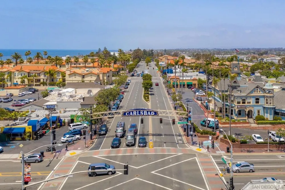 4866 Park Dr Carlsbad, CA 92008