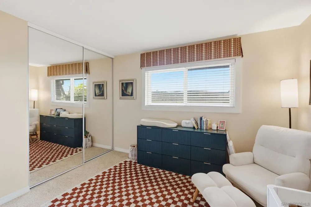 4866 Park Dr Carlsbad, CA 92008